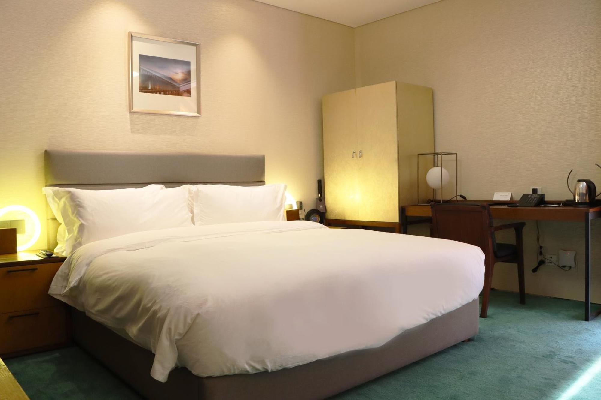 The Sifang Hotel Nanjing, Autograph Collection นานกิง ภายนอก รูปภาพ